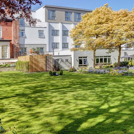 Best Western Plus Pinewood Manchester Airport-Wilmslow Hotel Ngoại thất bức ảnh
