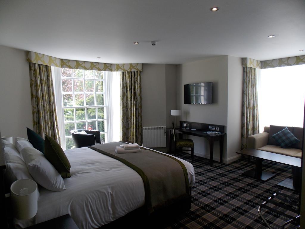 Best Western Plus Pinewood Manchester Airport-Wilmslow Hotel Ngoại thất bức ảnh